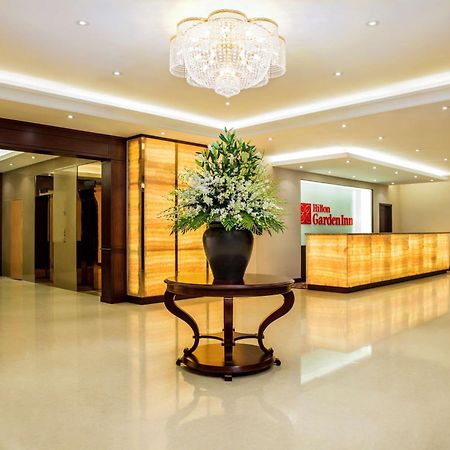 Hilton Garden Inn Ханой Екстериор снимка