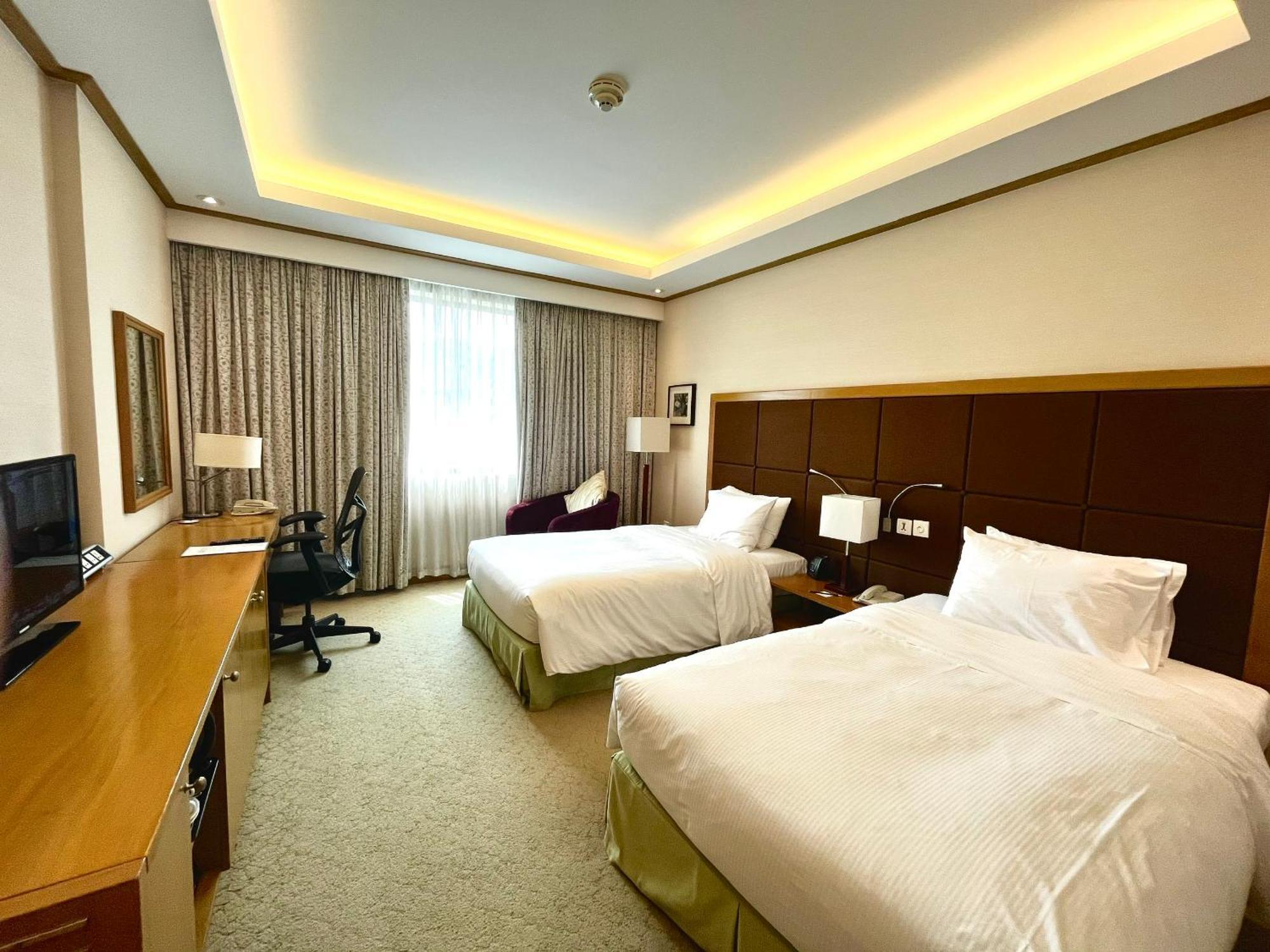 Hilton Garden Inn Ханой Екстериор снимка