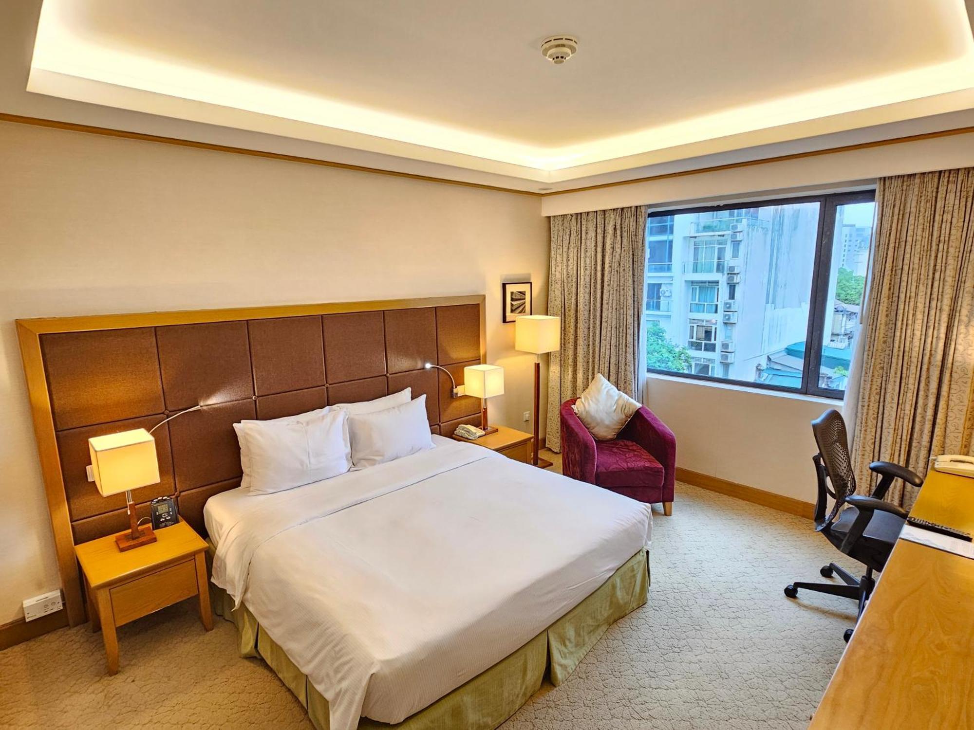 Hilton Garden Inn Ханой Екстериор снимка