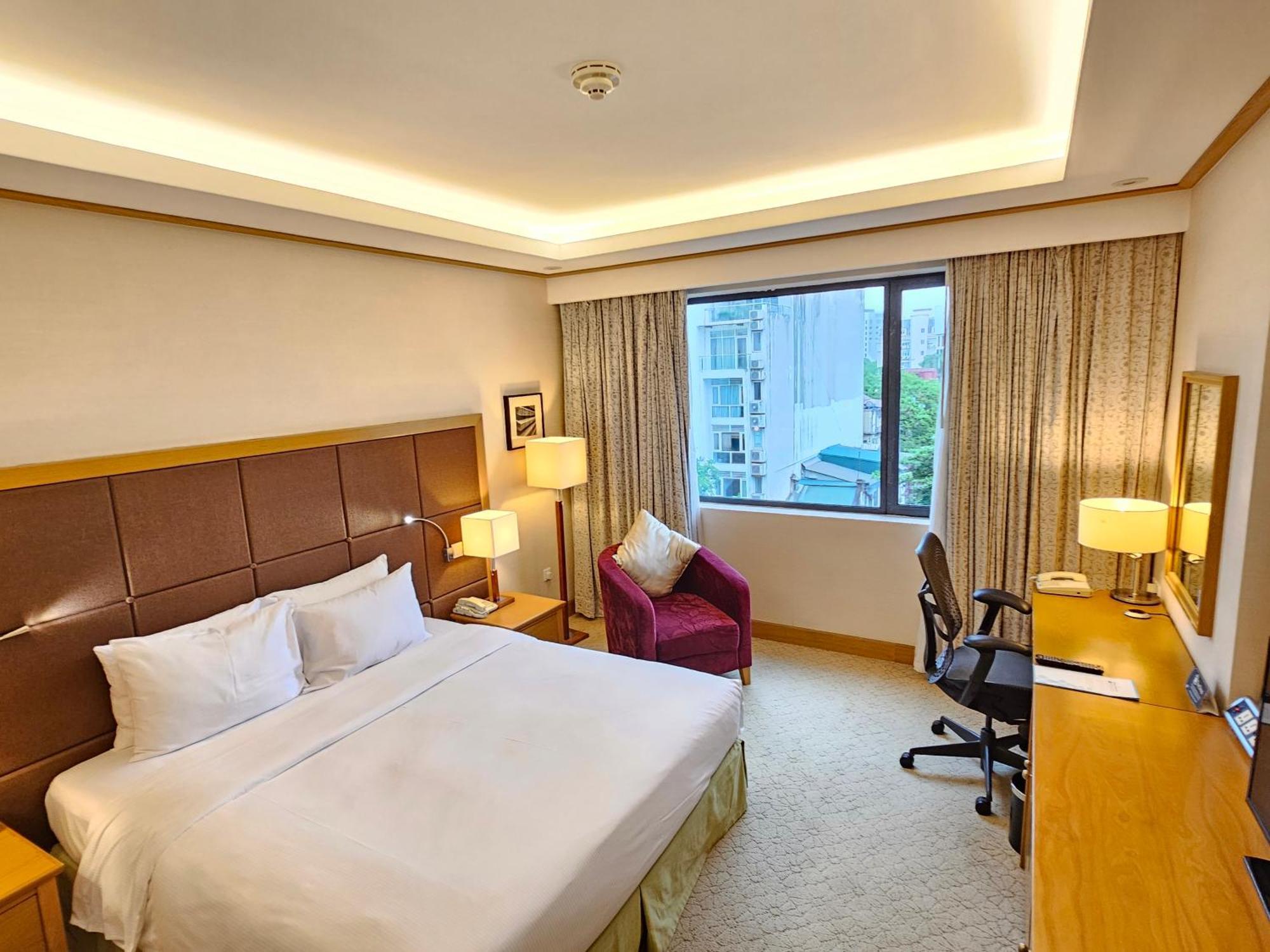 Hilton Garden Inn Ханой Екстериор снимка